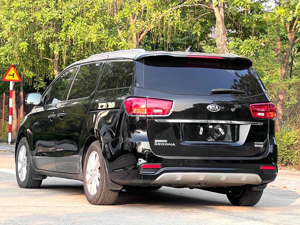 Kia Sedona 2021 - ảnh 5