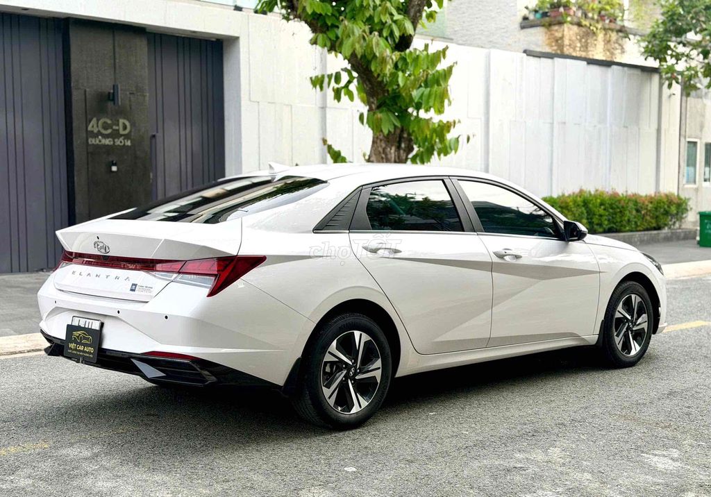 Hyundai Elantra 2022 - ảnh 3