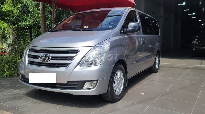 Hyundai Starex 2016 - ảnh 2