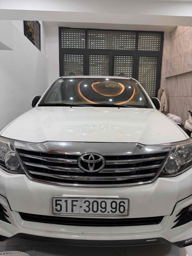 Toyota Fortuner 2015 - ảnh 1