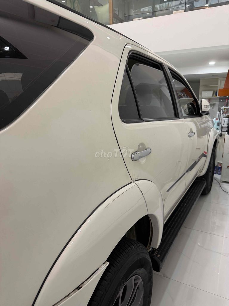 Toyota Fortuner 2015 - ảnh 2