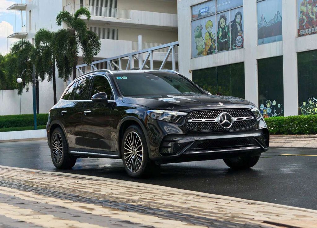 Mercedes-Benz GLC 2023 - ảnh 2