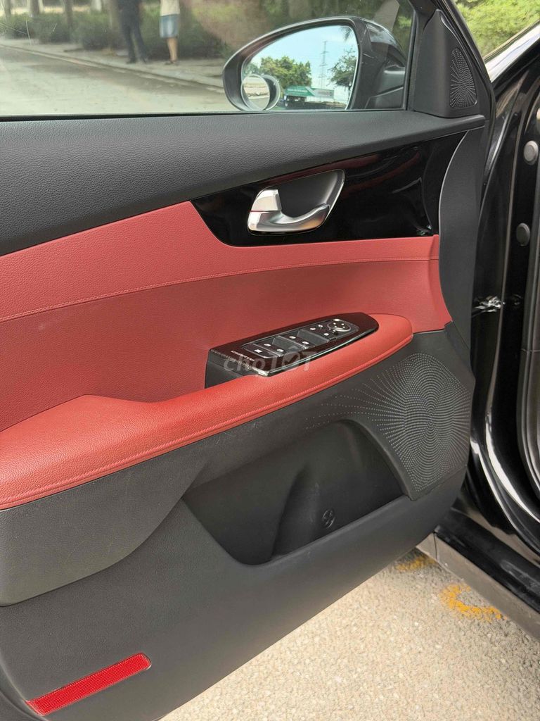 Hyundai Custin Cao Cấp 2.0T 2024 - ảnh 5