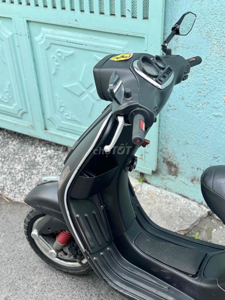 Piaggio Vespa 2010 - ảnh 2