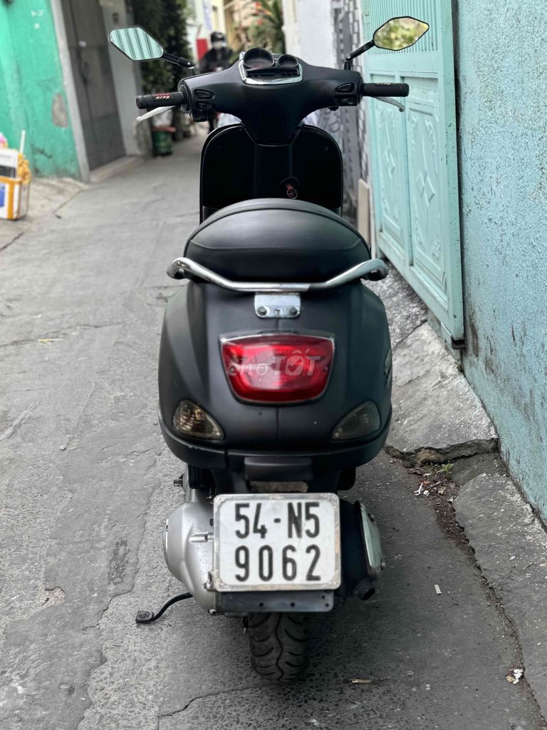 Piaggio Vespa 2010 - ảnh 5