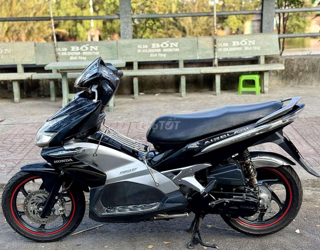 Honda Air Blade 2010 - ảnh 3