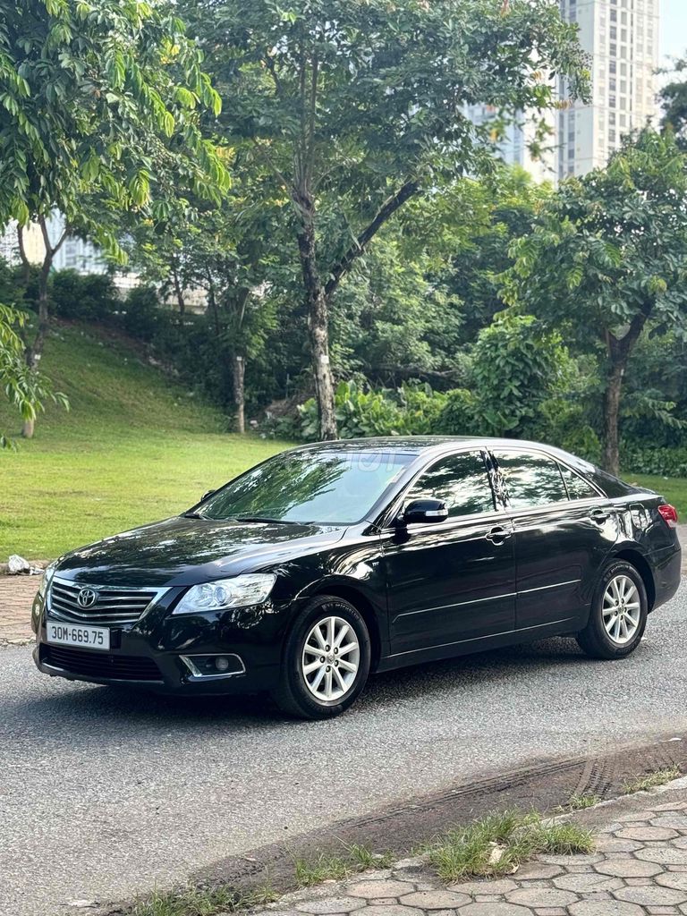 Toyota Camry 2.4G 2010 - ảnh 2