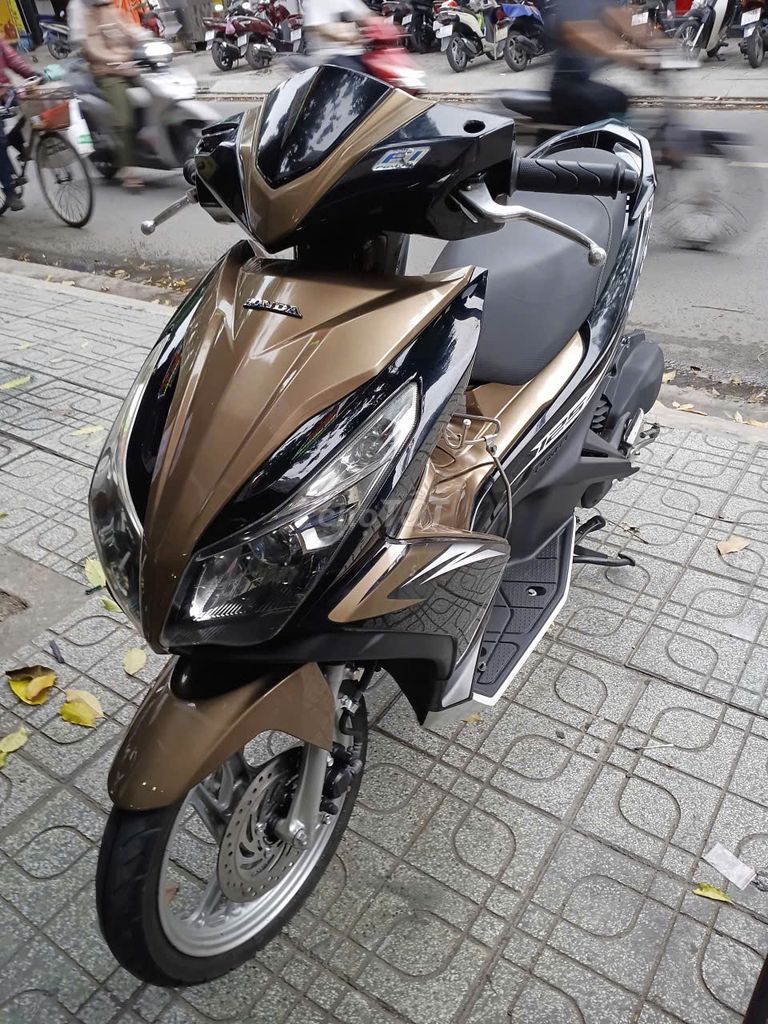 Honda Air Blade 2013 - ảnh 2