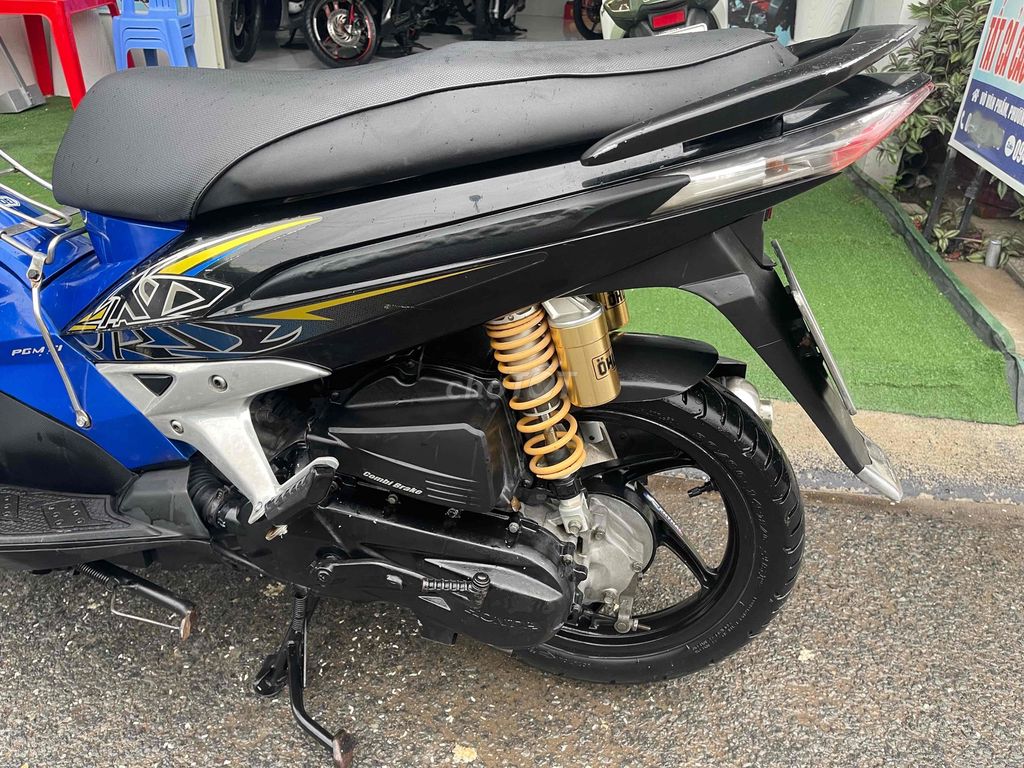 Honda Air Blade 2010 - ảnh 4