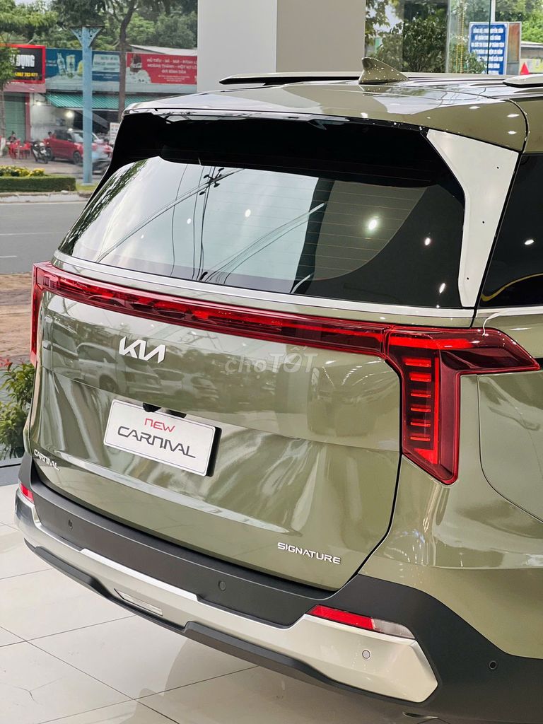 Kia Carnival - ảnh 5