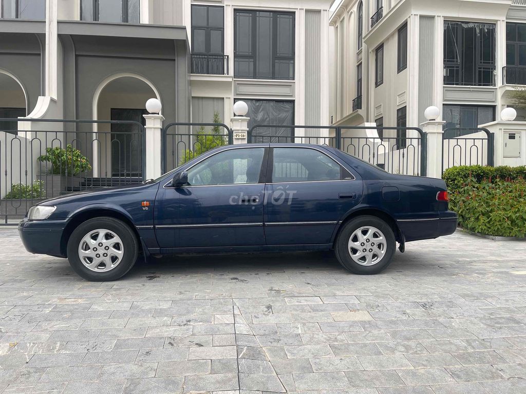 Toyota Camry 2002 - ảnh 3