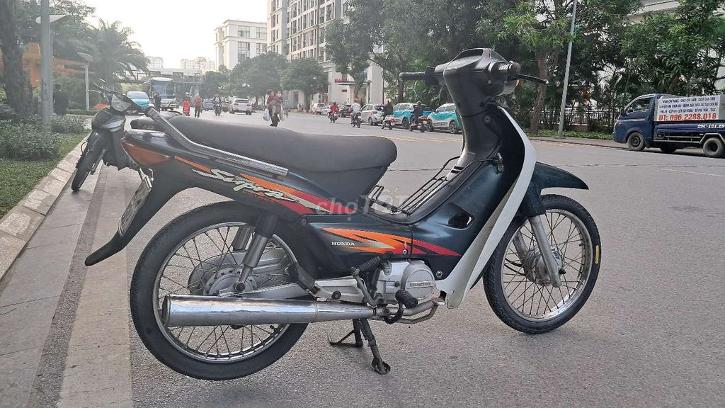 Honda 1999 - ảnh 1
