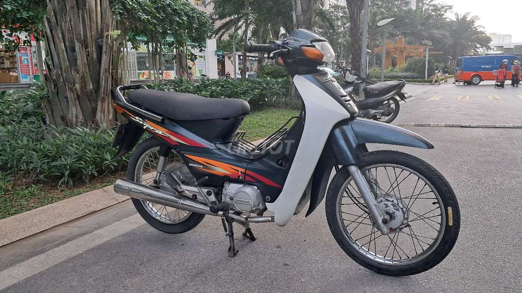 Honda 1999 - ảnh 2