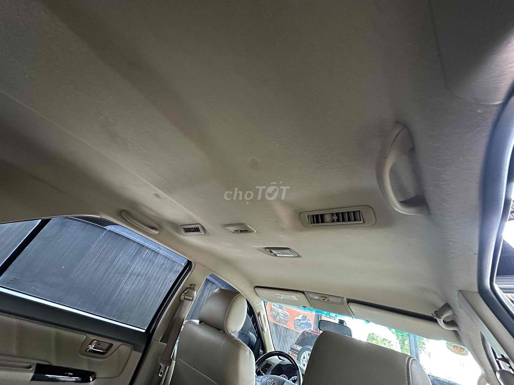 Toyota Fortuner 2012 - ảnh 5