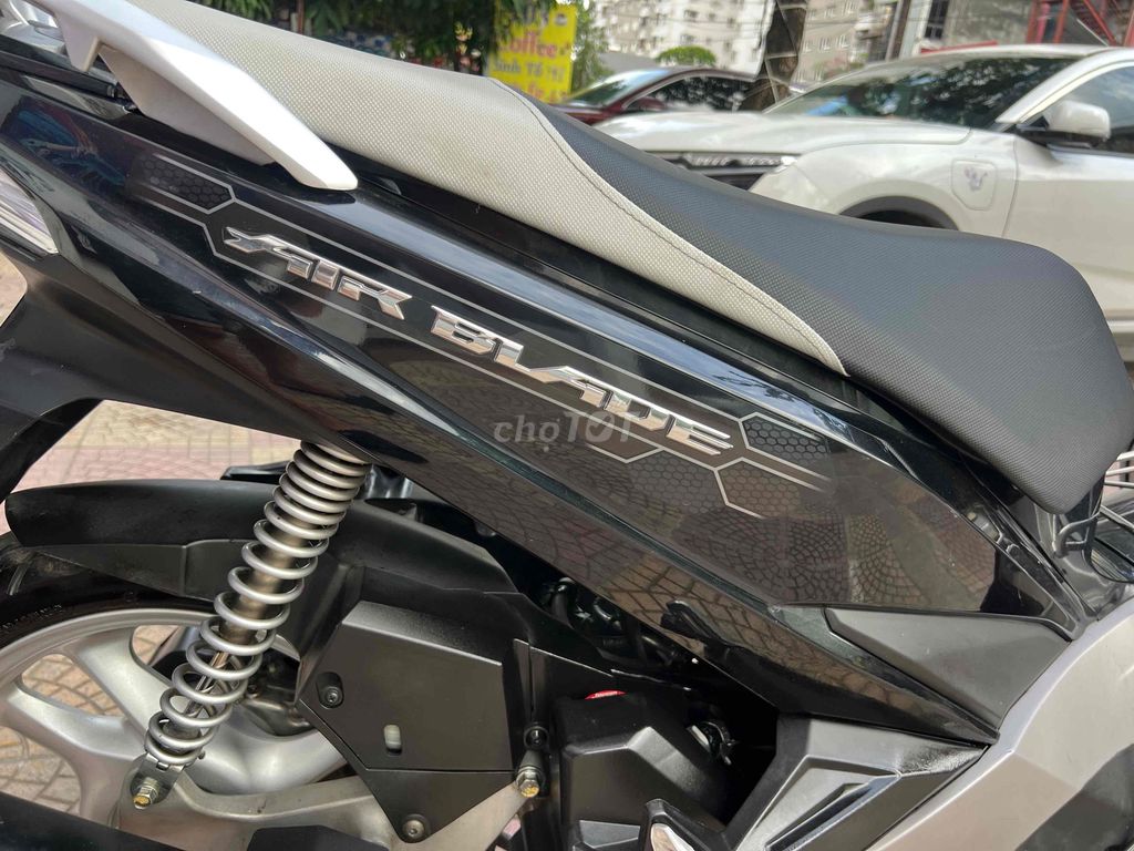 Honda Air Blade 2018 - ảnh 3