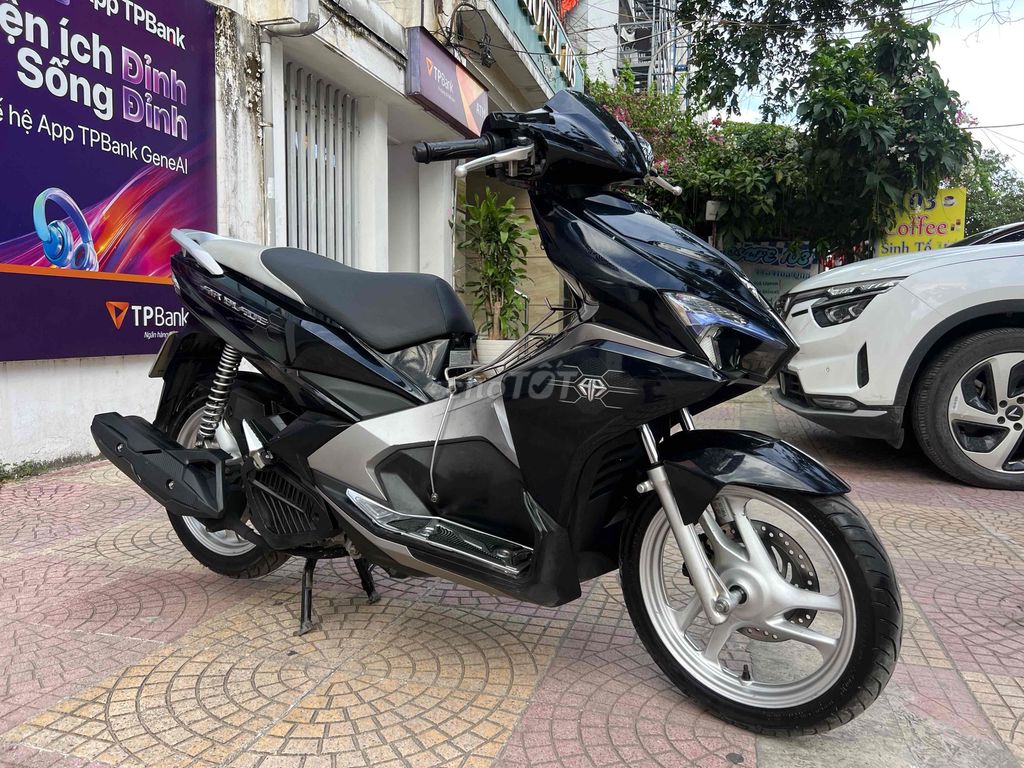 Honda Air Blade 2018 - ảnh 4