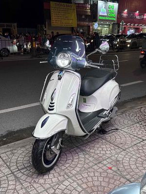 Piaggio Vespa 2022 - ảnh 1