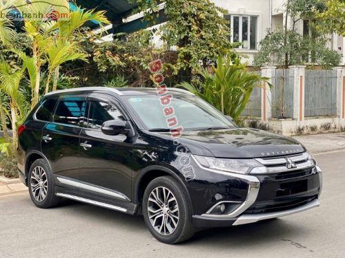 Mitsubishi Outlander 2.0 CVT 2017 - ảnh 3