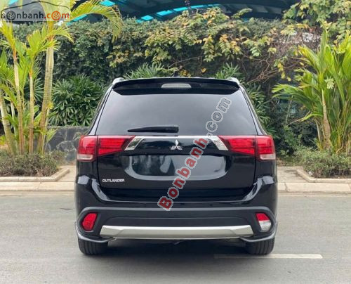Mitsubishi Outlander 2.0 CVT 2017 - ảnh 5