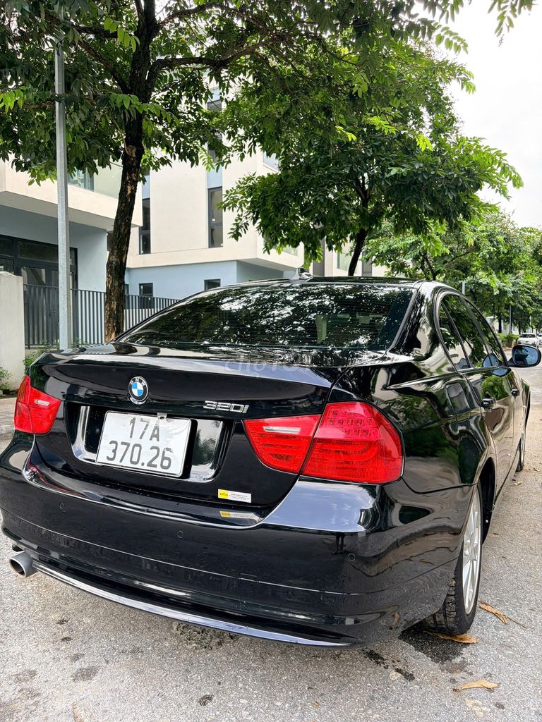 BMW 2011 - ảnh 5