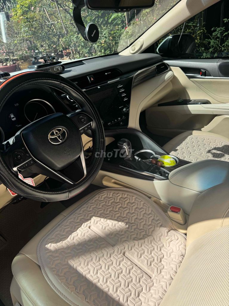 Toyota Camry 2.5Q 2019 - ảnh 4