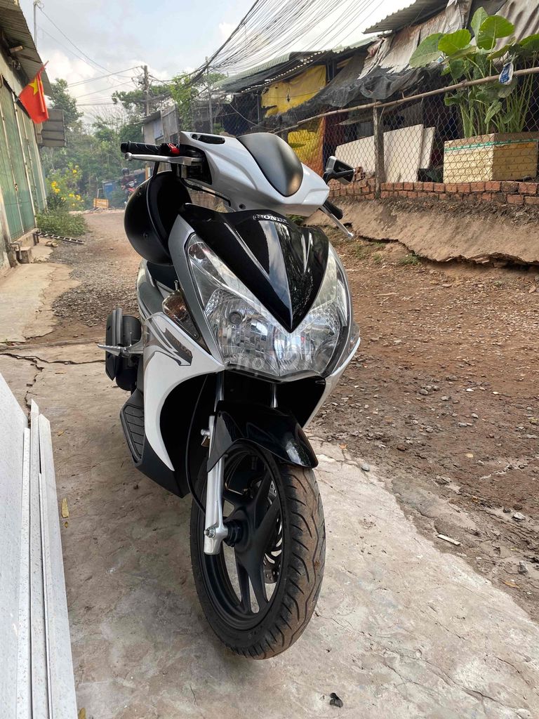 Honda Air Blade 2012 - ảnh 4
