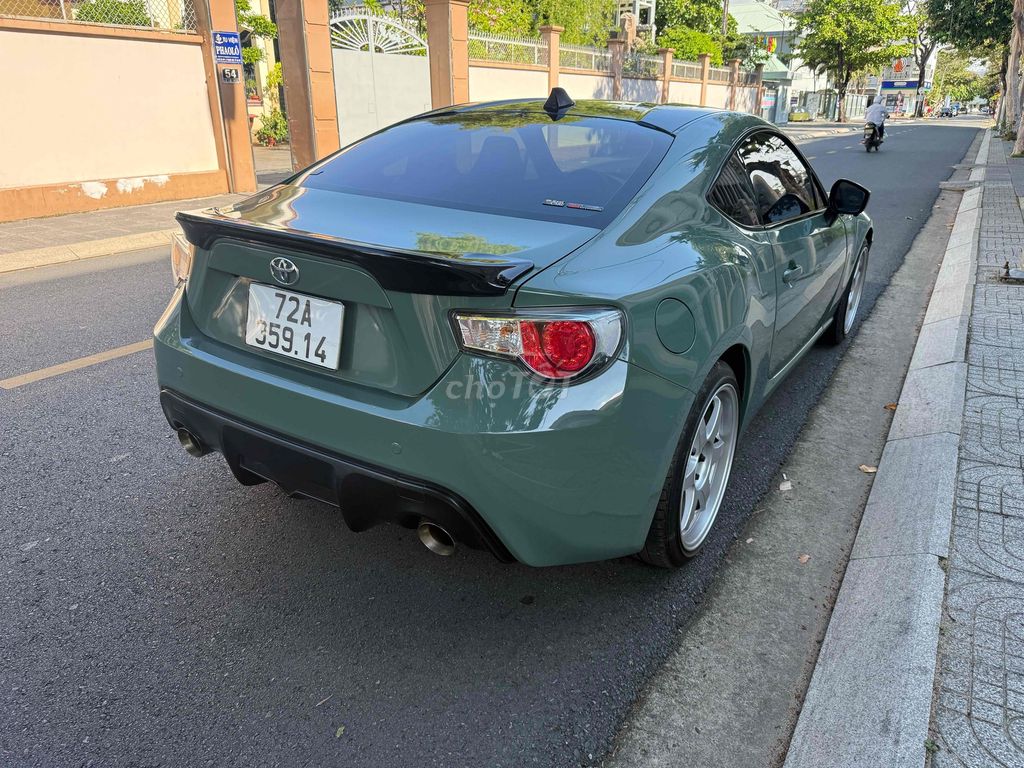 Toyota 2012 - ảnh 4