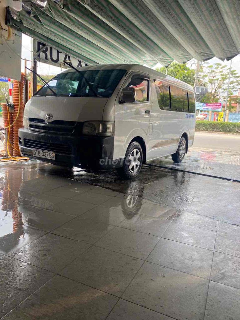 Toyota Hiace 2009 - ảnh 1