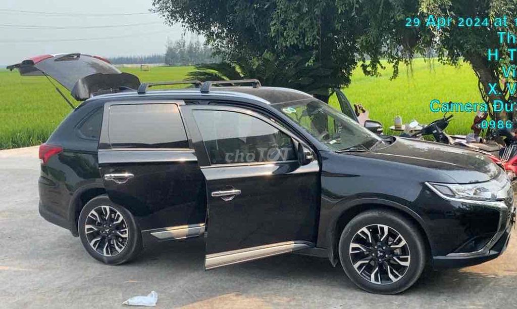 Mitsubishi Outlander 2021 - ảnh 2