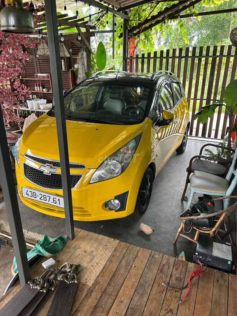 Chevrolet Spark 2011 - ảnh 1