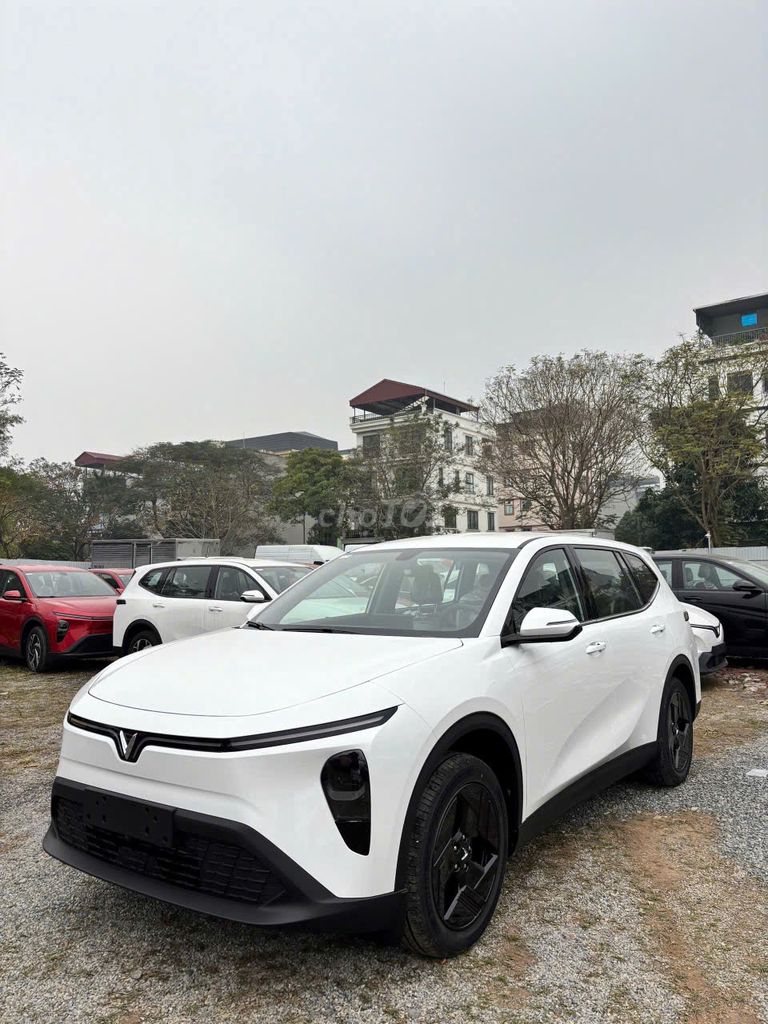 VinFast Limo Green 2026 - ảnh 1