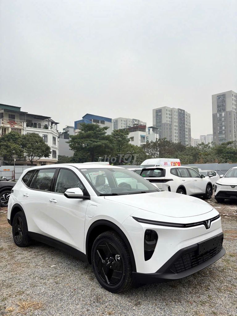 VinFast Limo Green 2026 - ảnh 2