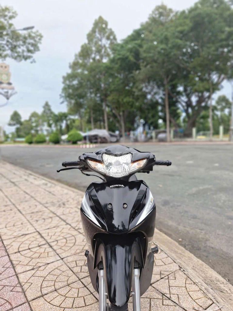 Honda Wave 2013 - ảnh 1