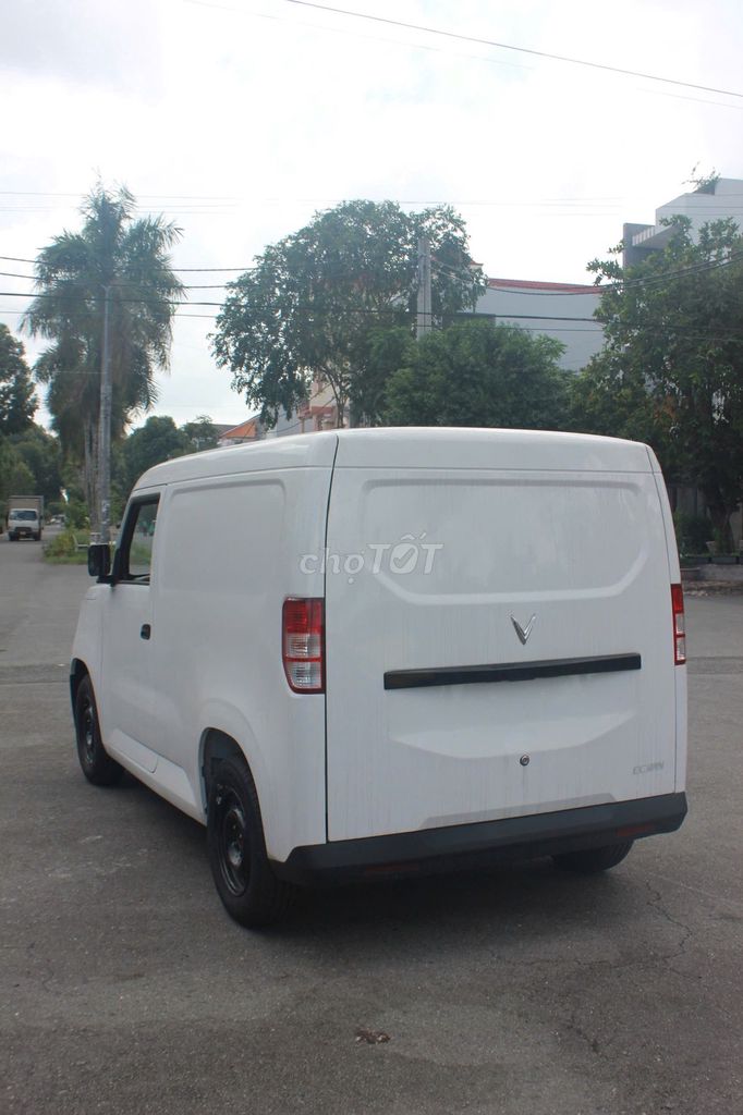 VinFast EC VAN - ảnh 2