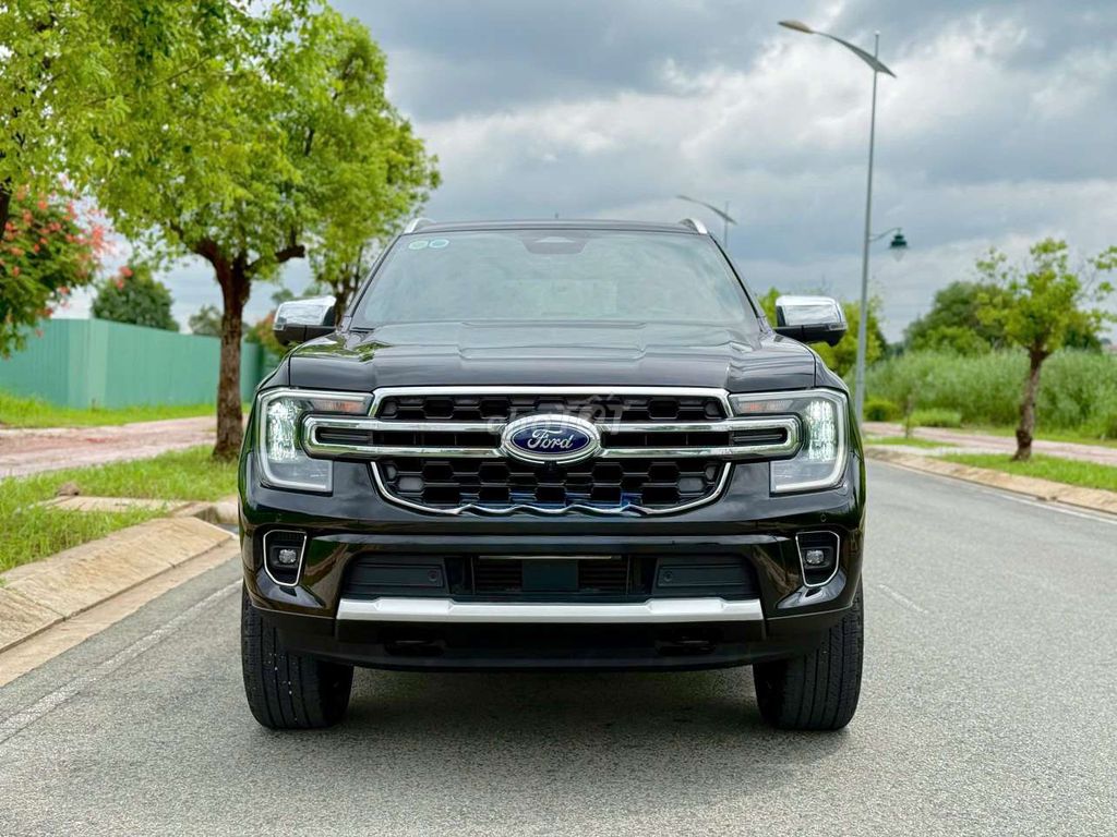 Ford Everest 2023 - ảnh 2
