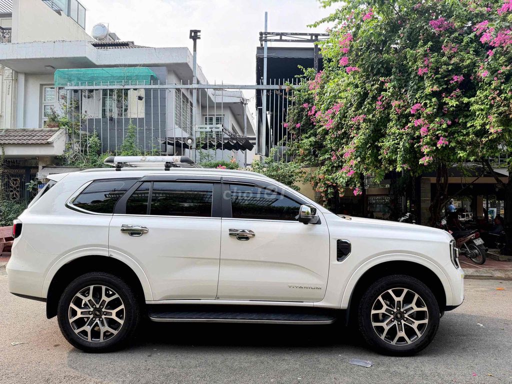 Ford Everest 2024 - ảnh 5