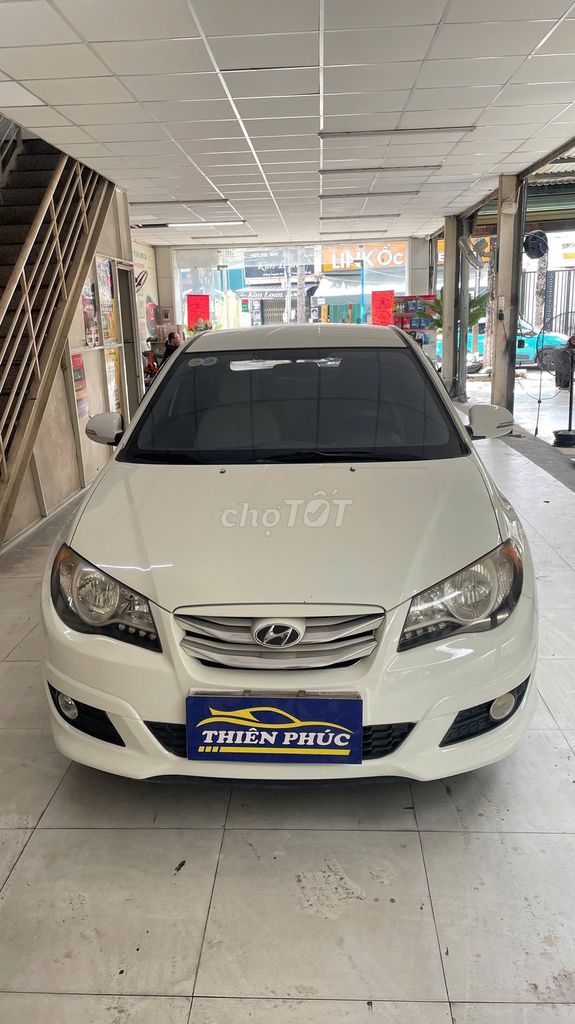 Hyundai Avante 2012 - ảnh 1