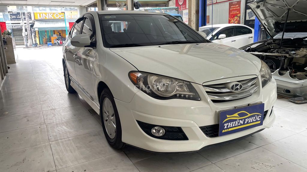 Hyundai Avante 2012 - ảnh 5