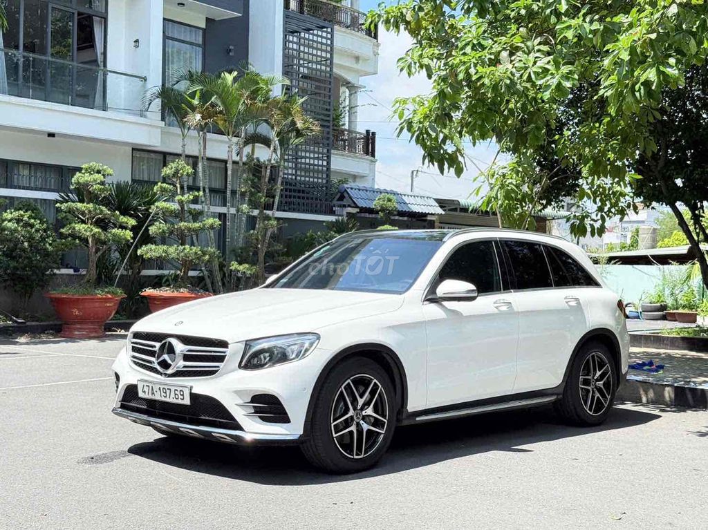 Mercedes-Benz GLC 2017 - ảnh 3