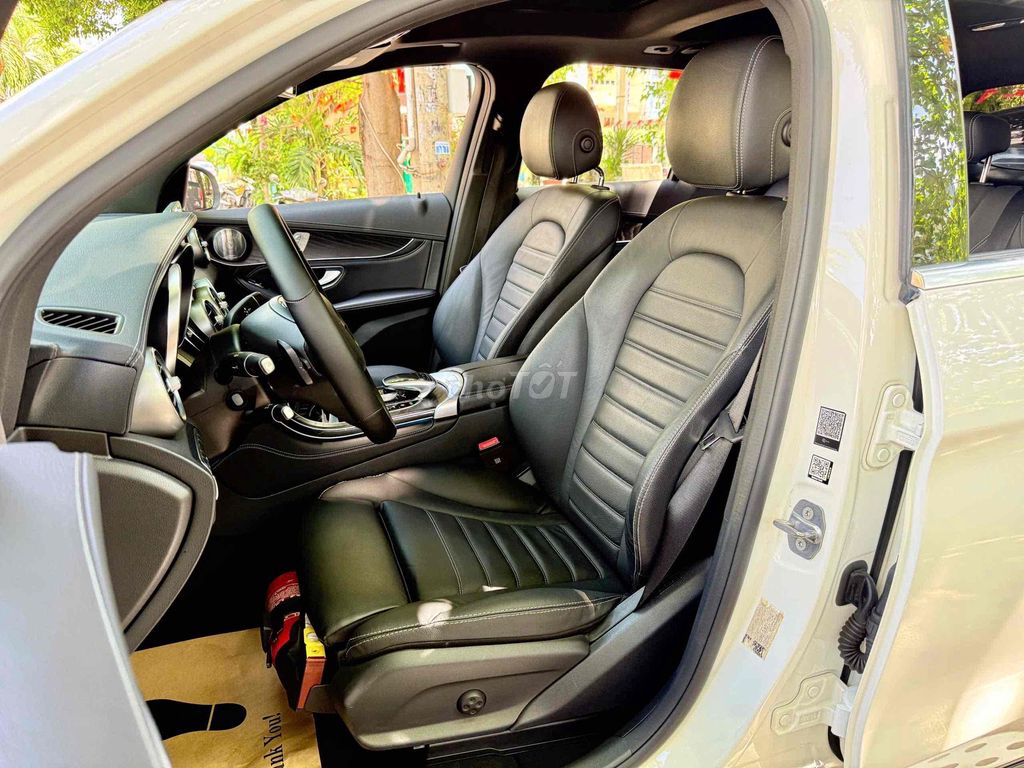 Mercedes-Benz GLC 2017 - ảnh 5