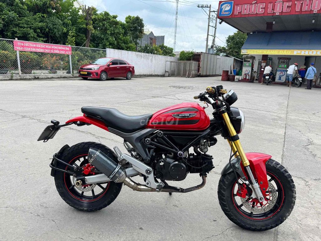 Ducati - ảnh 1