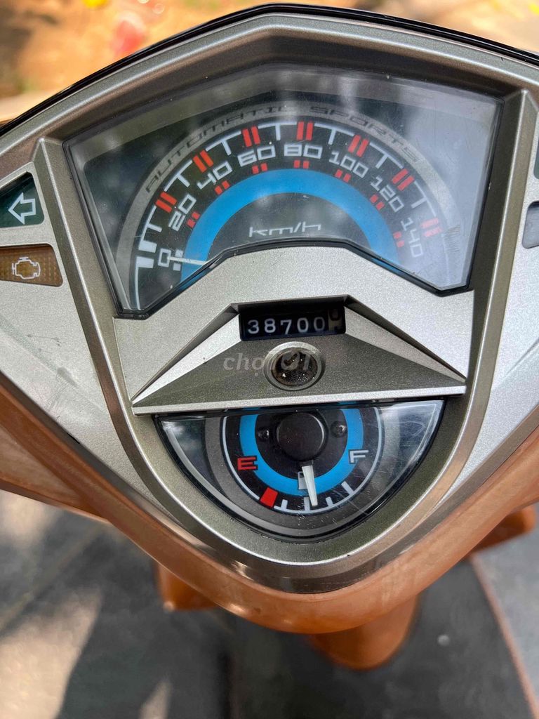 Yamaha Luvias 2010 - ảnh 4