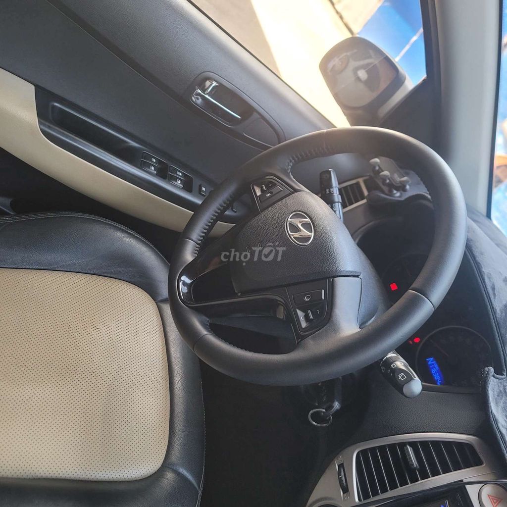 Hyundai i20 2012 - ảnh 2