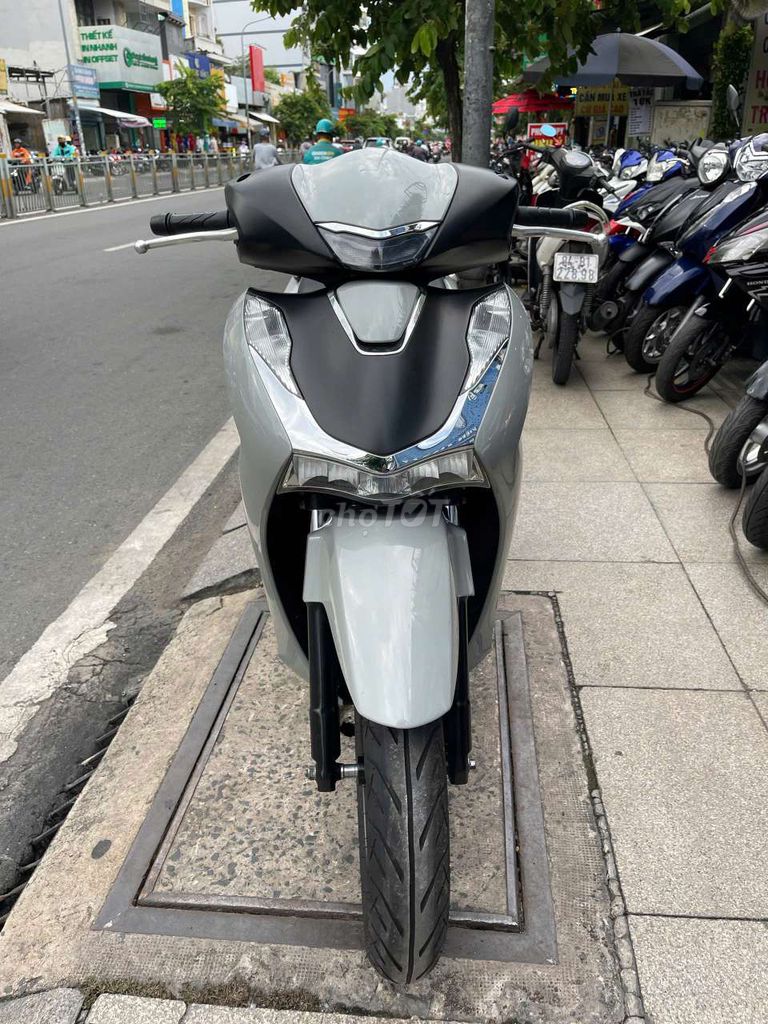 Honda SH 2022 - ảnh 1