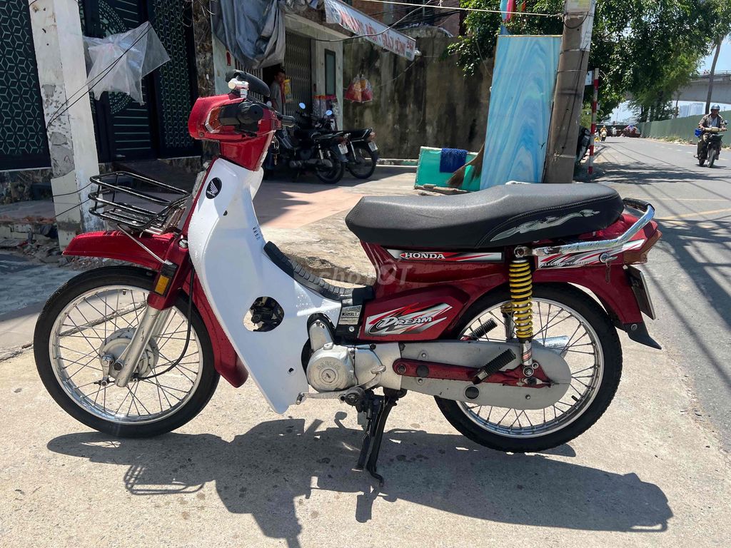 Honda Dream 2000 - ảnh 2