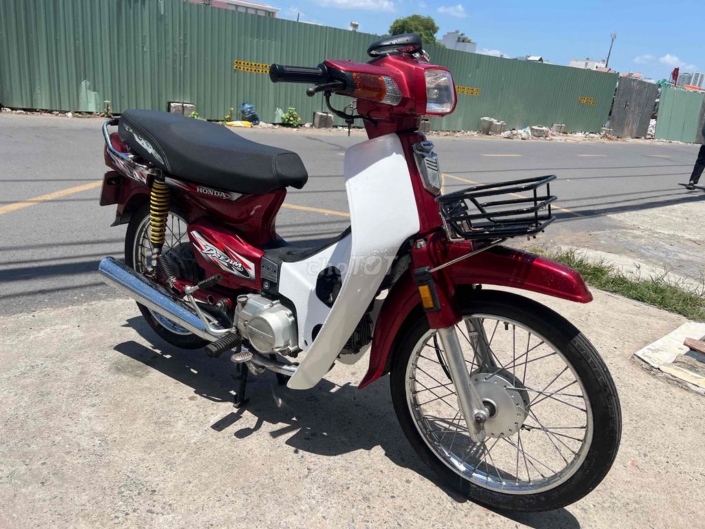 Honda Dream 2000 - ảnh 3