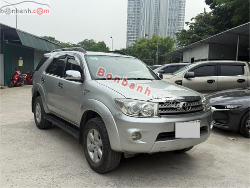 Toyota Fortuner 2.7V 4x4 AT 2009 - ảnh 2