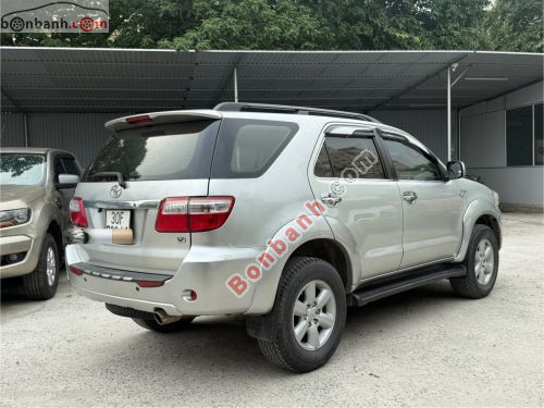 Toyota Fortuner 2.7V 4x4 AT 2009 - ảnh 3