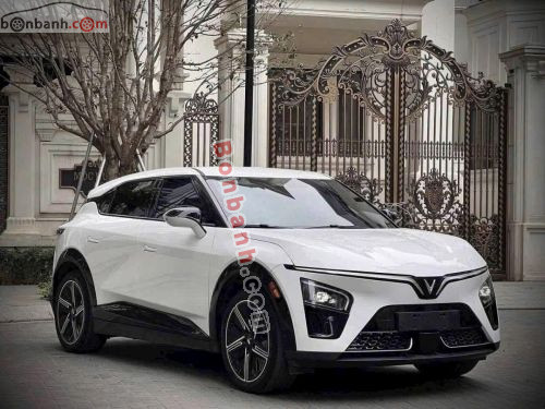 VinFast VF7 Plus AWD 2026 - ảnh 1