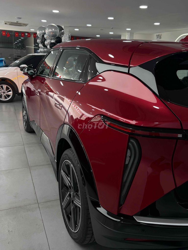 VinFast VF7 - ảnh 3